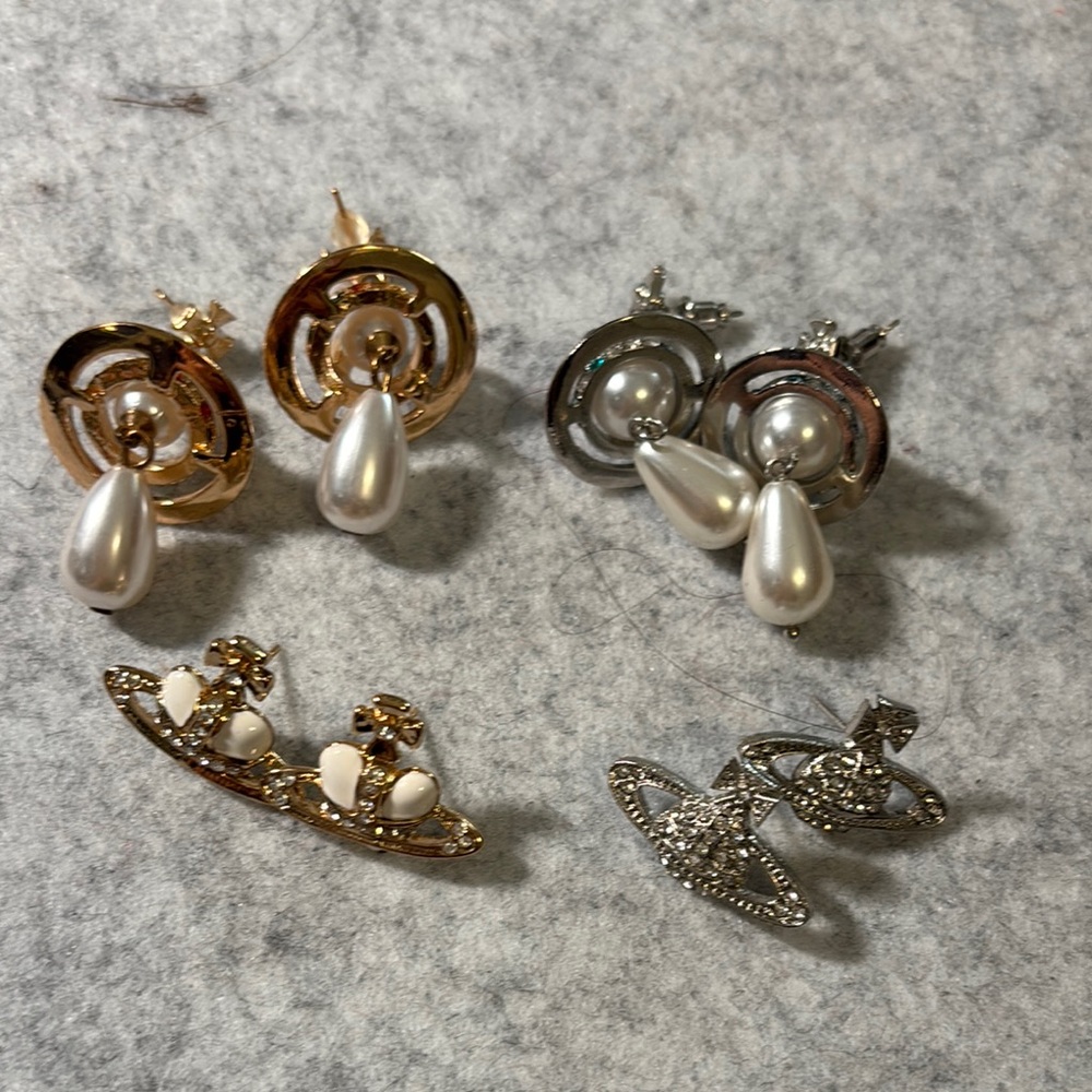 Elegant Gold and Silver Pearl Earrings Set